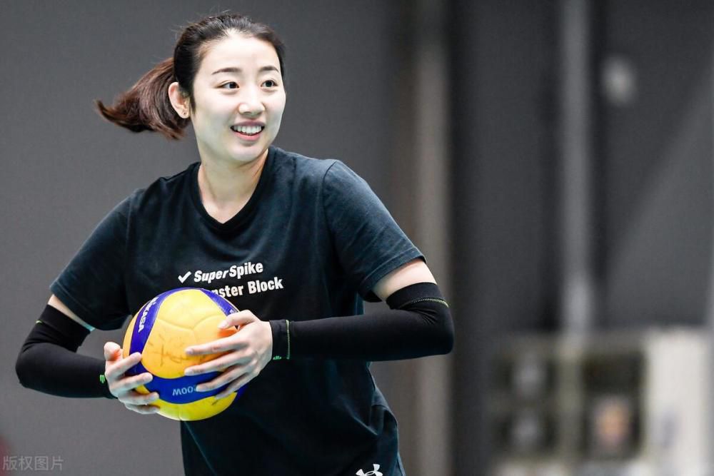 办公室女孩暴力