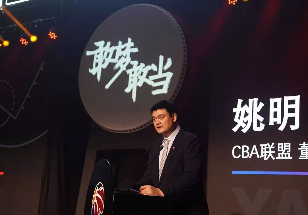 激情另类国内一区二区视频